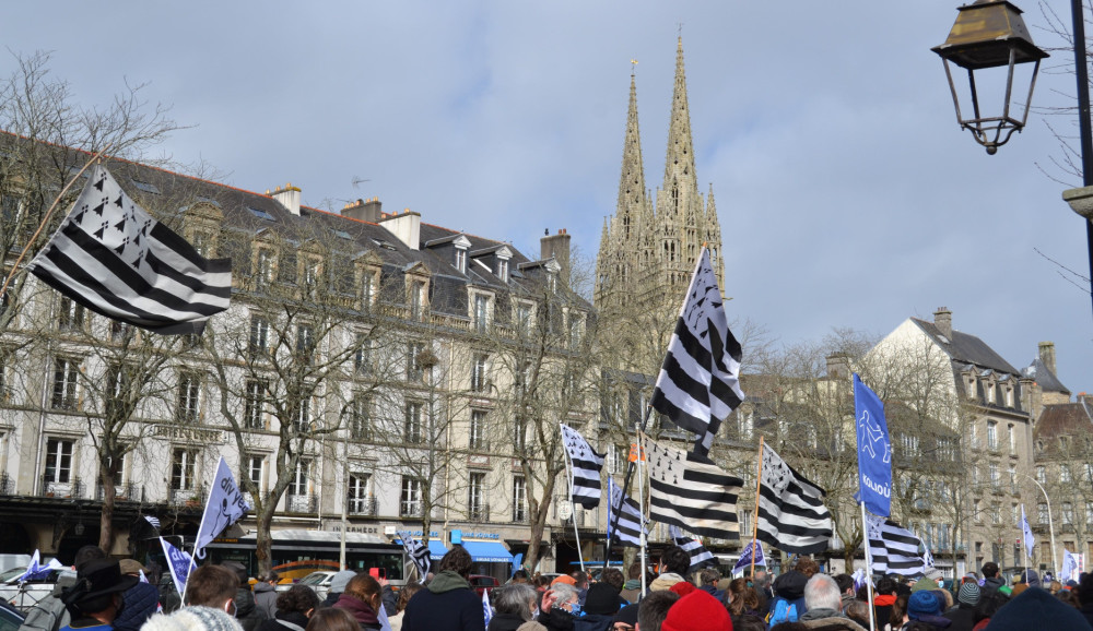 manifestadeg-13.03.2021-kemper_manif_13_03_etienne_coeur_bzh