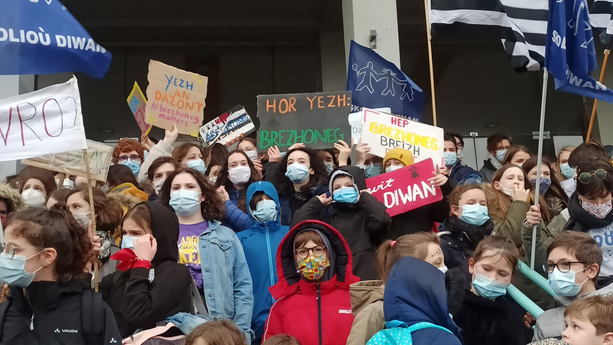 manifestadeg-eil-derez-20.02.2021-brest_152560918_3980478365317364_8700463624378685617_o