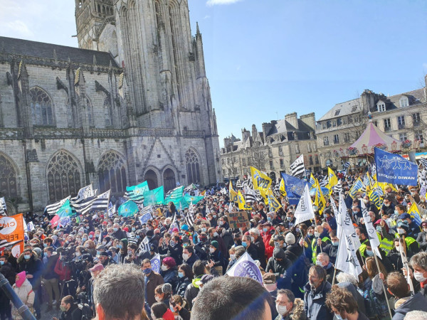 manifestadeg-13.03.2021-kemper_manif_13_03_paul_molac