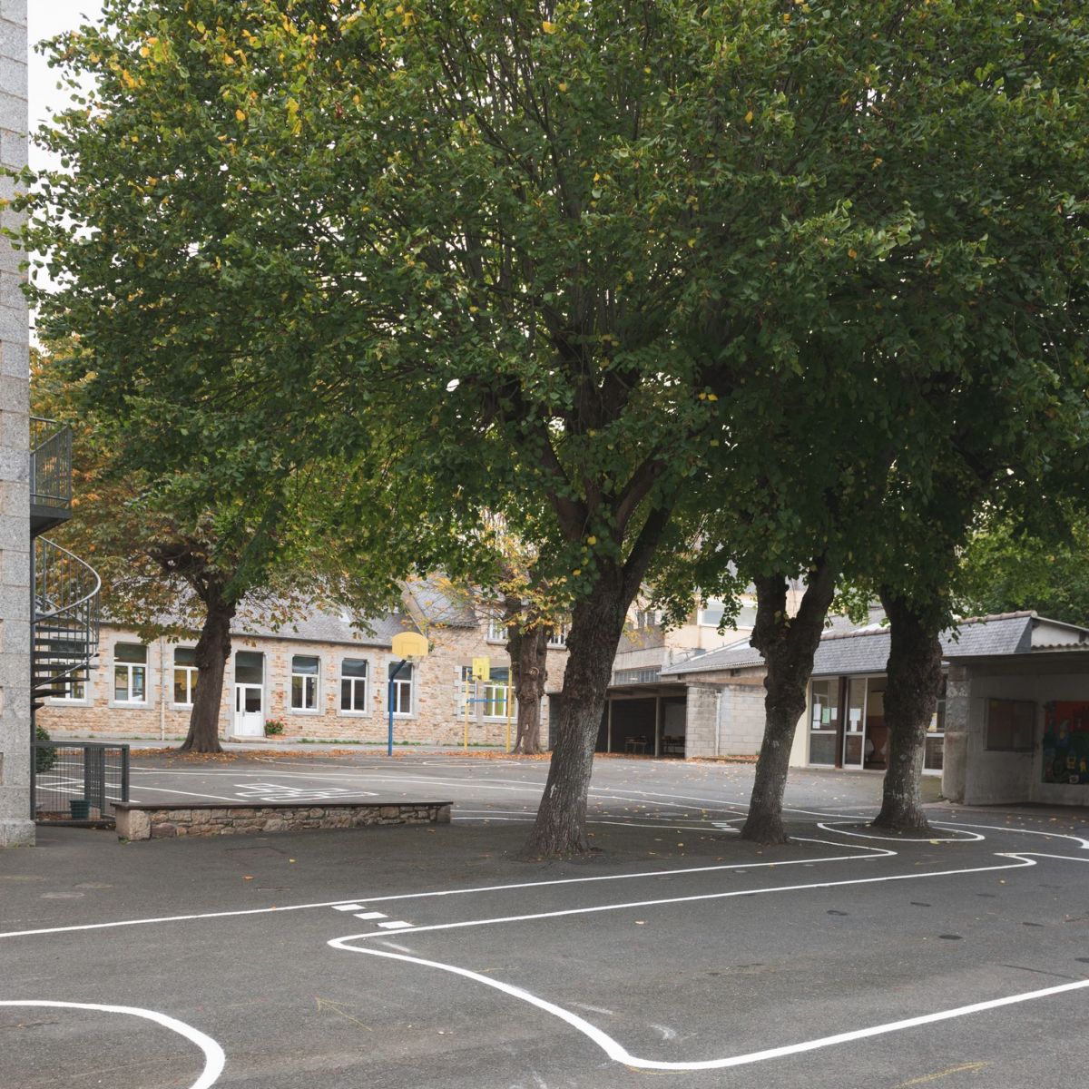 La cour de l'école de Guingamp